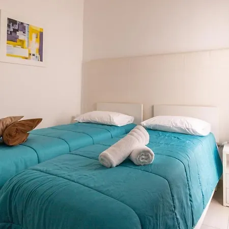 Yet Quiet, 3 Bedroom Near St Julians Sleeps 6